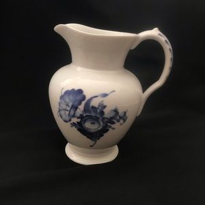 🔻sale Vintage Royal Copenhagen flower water jug